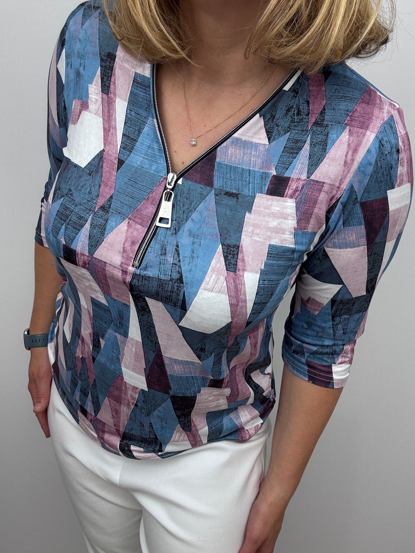 HOLLY 3/4 sleeve zip top