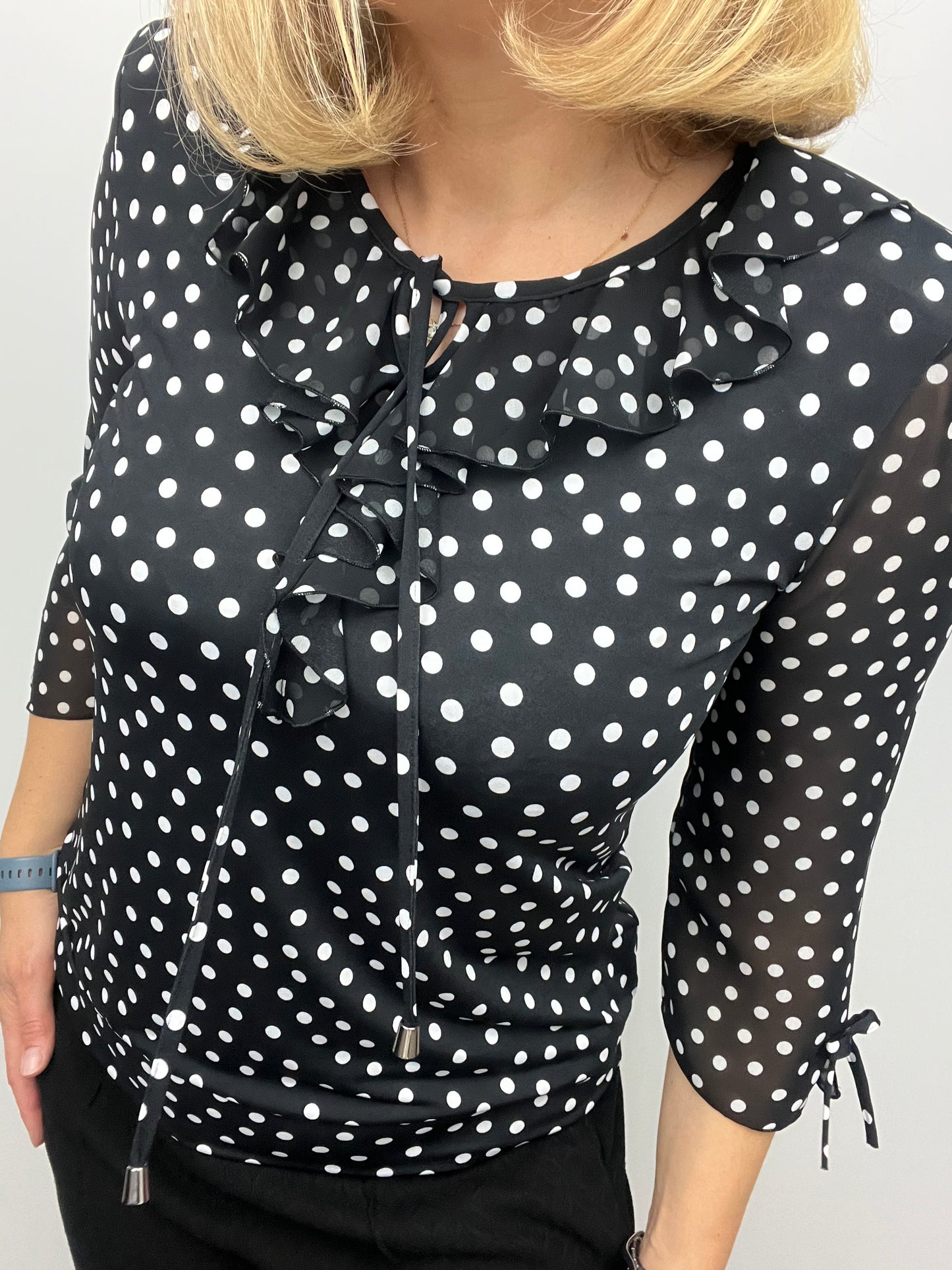 SHAUNA ruffle top polka dot black/white