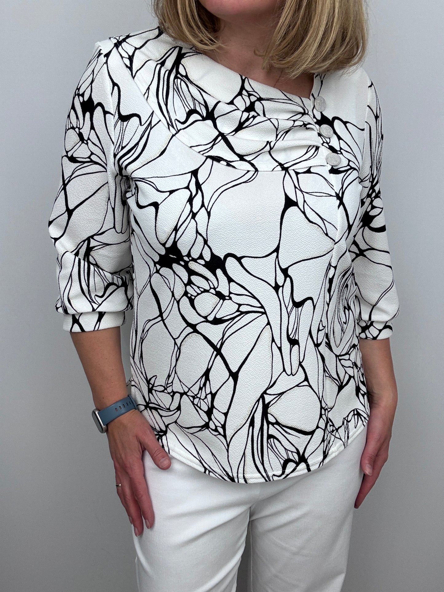 AVRIL top with pleated neckline