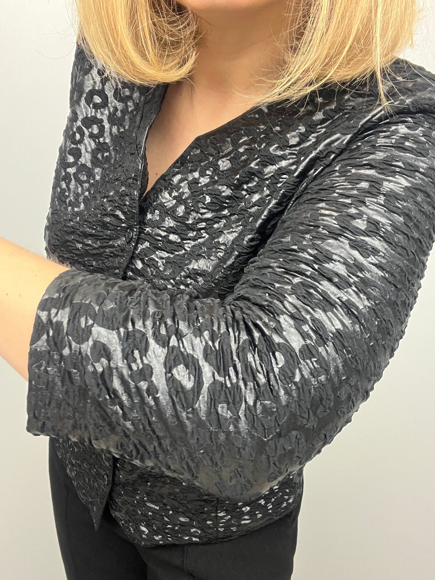 KATHLEEN black textured button down collarless blouse