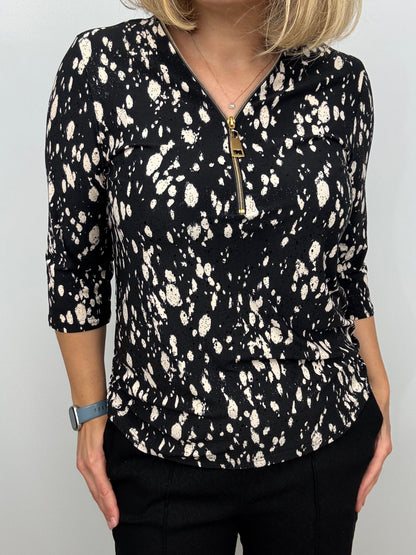 LILY animal print 3/4 sleeve zip top