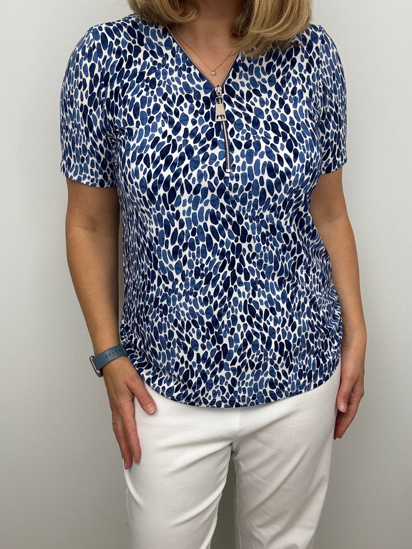 ASTRA short sleeve zip top