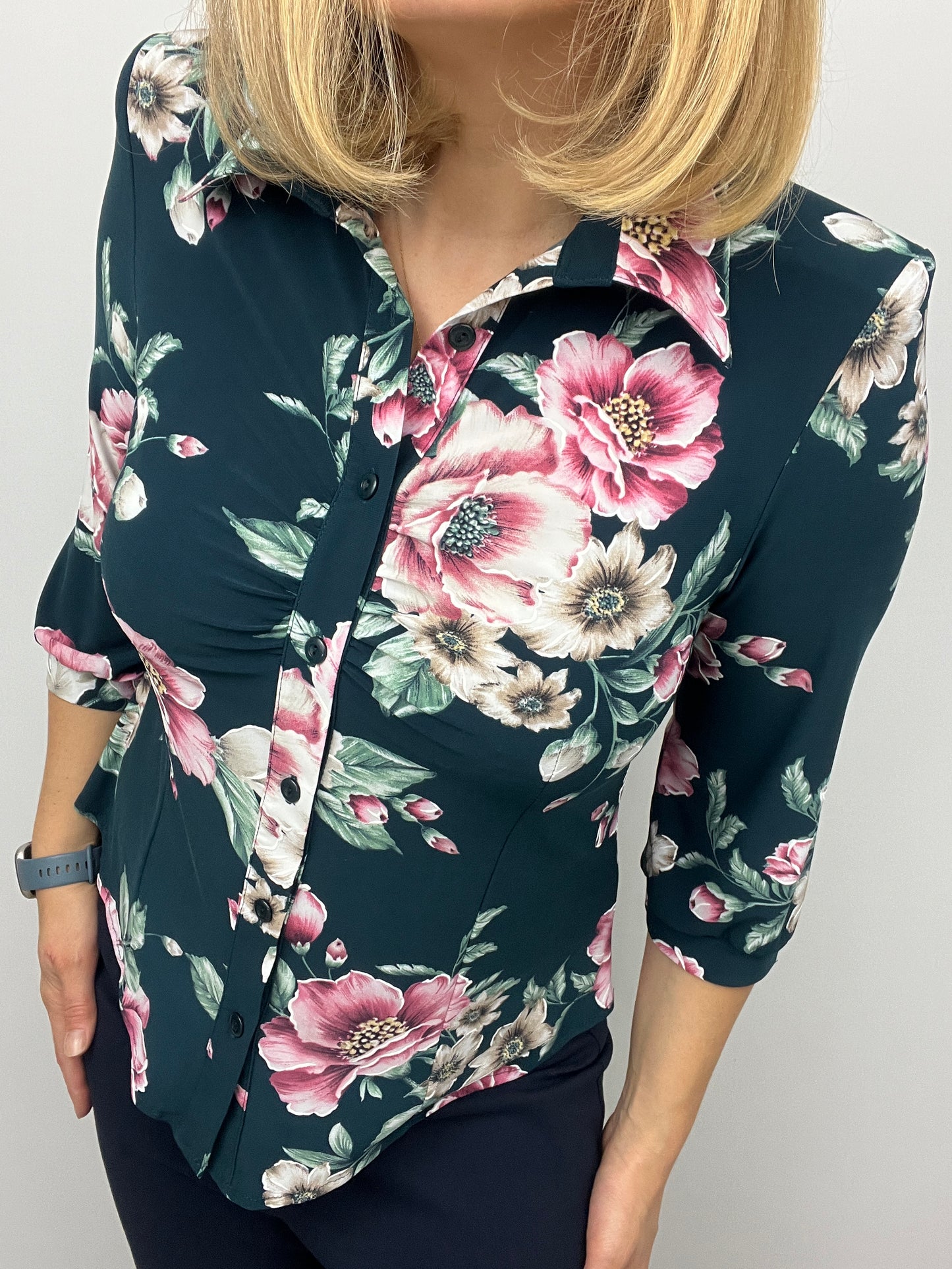 RITA green button down blouse