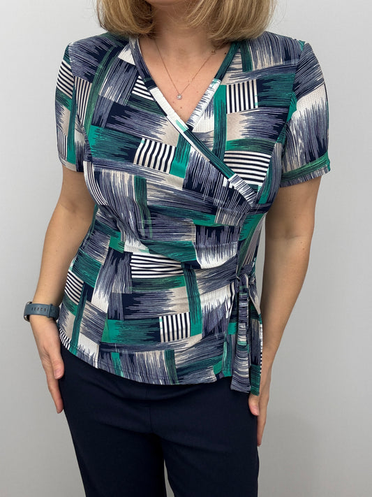 CLEO wrap top