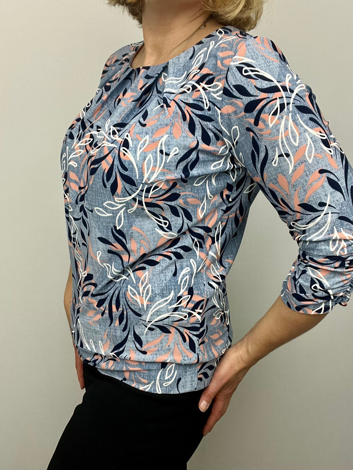 SHARON relaxed fit top with wide band hem