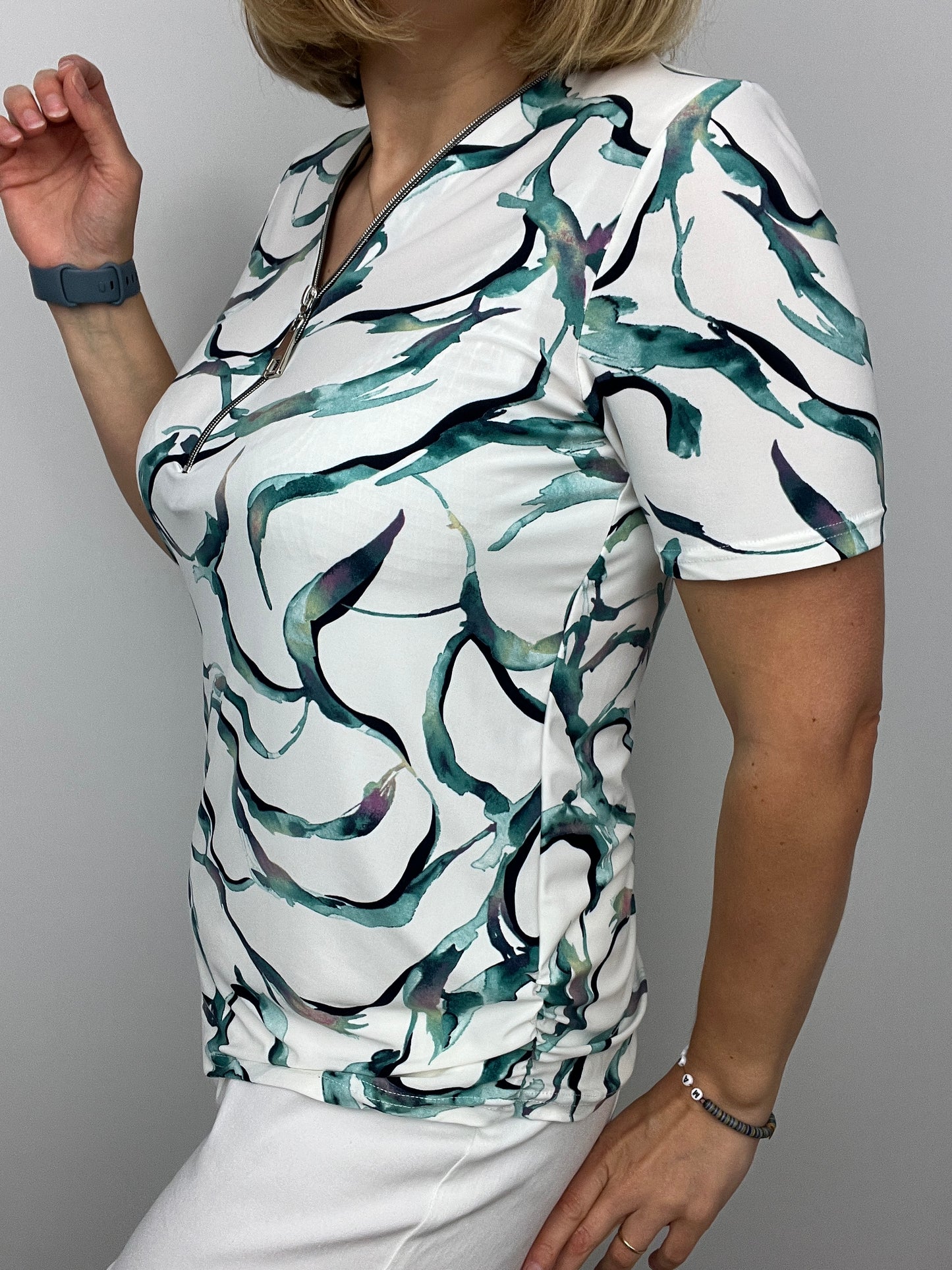 MELODY short sleeve zip top