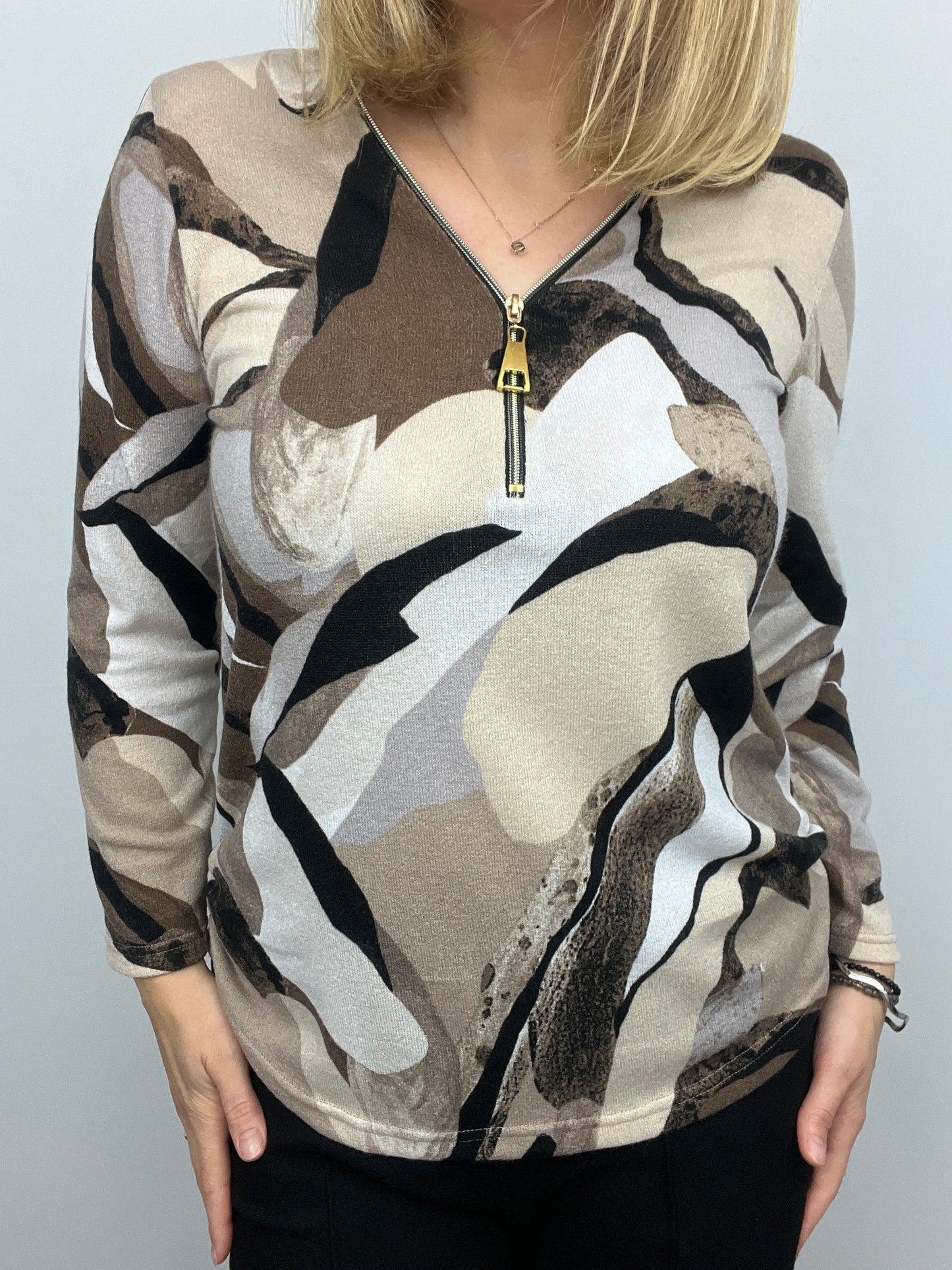 HONEY fine knit zip top