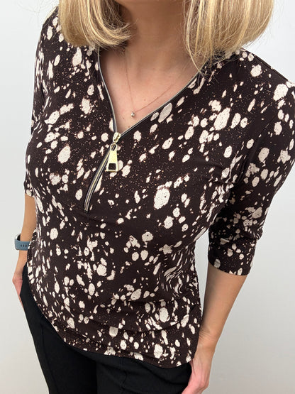 LEAH brown 3/4 sleeve zip top