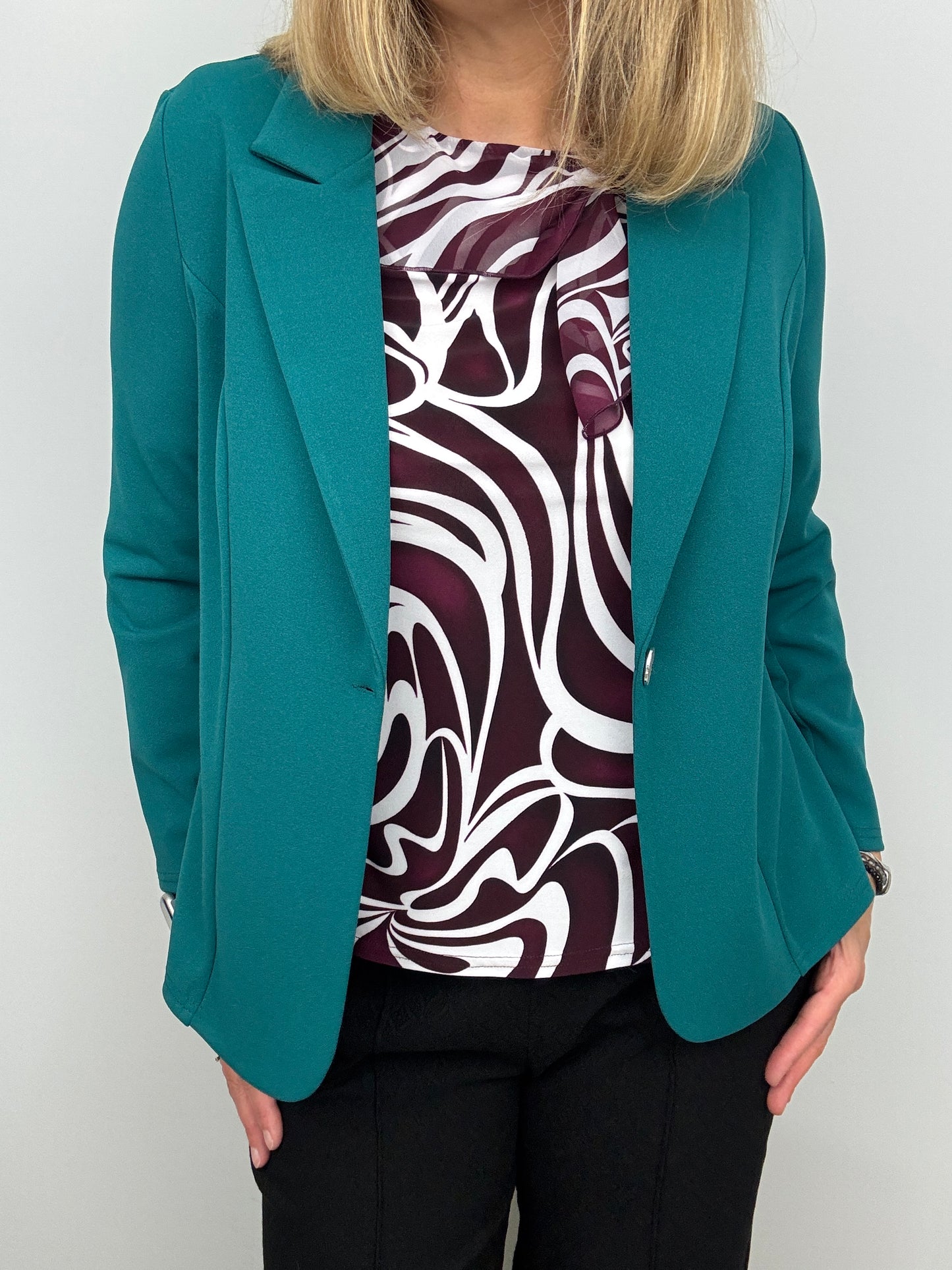 ALPHA top with bow tie detail