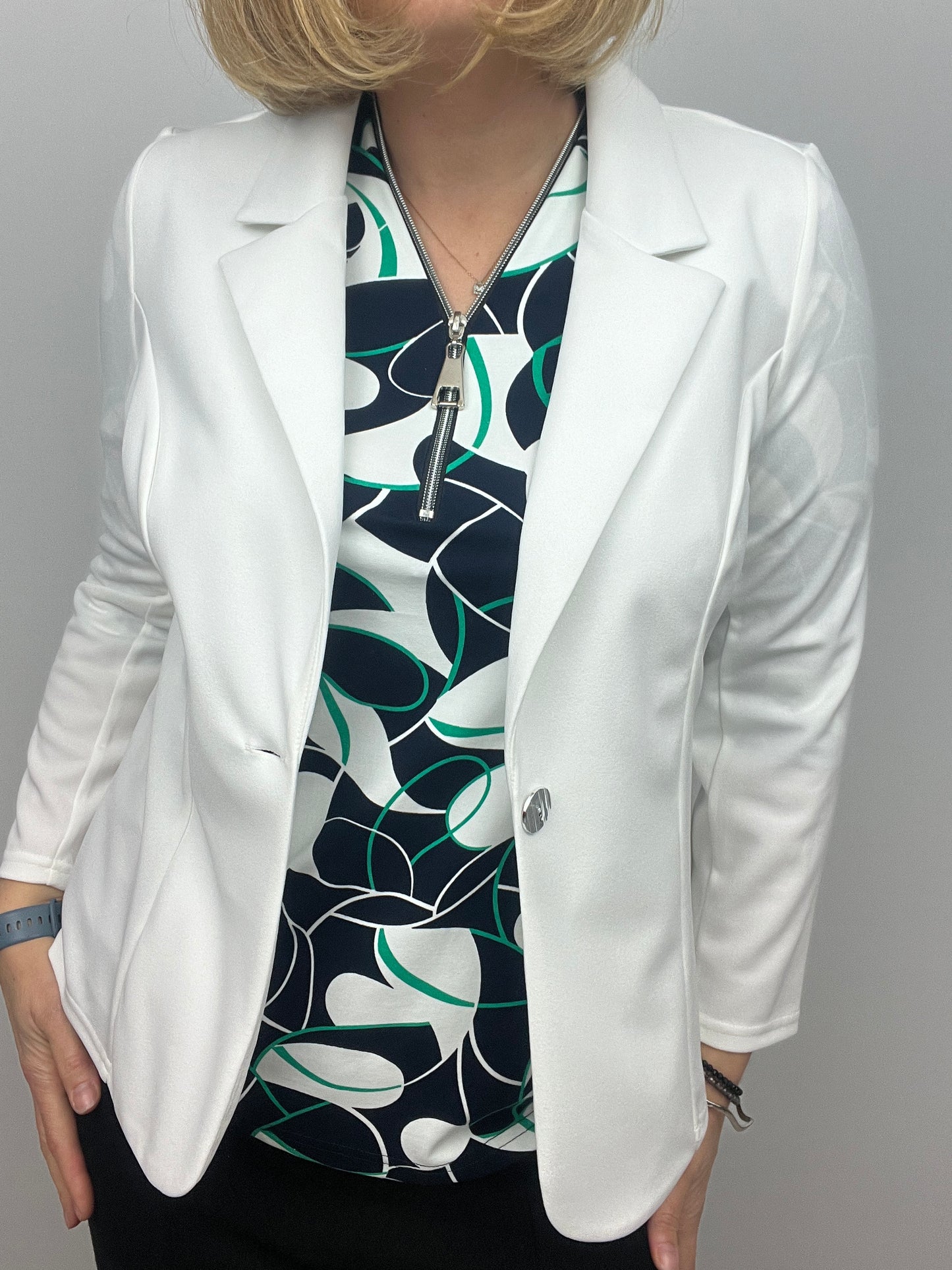 Cream fabric jacket with lapel collar