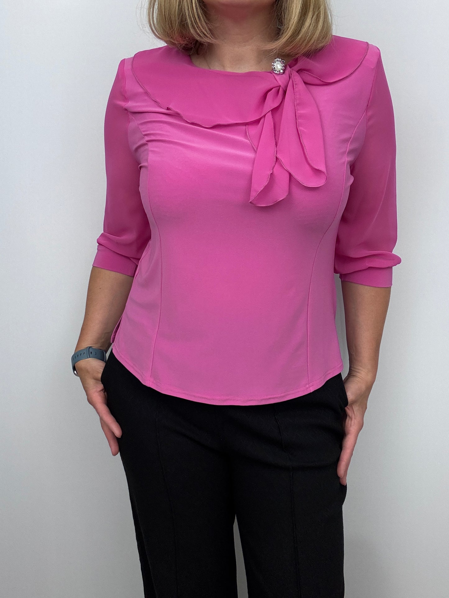 LIZ top with bow detail at neckline