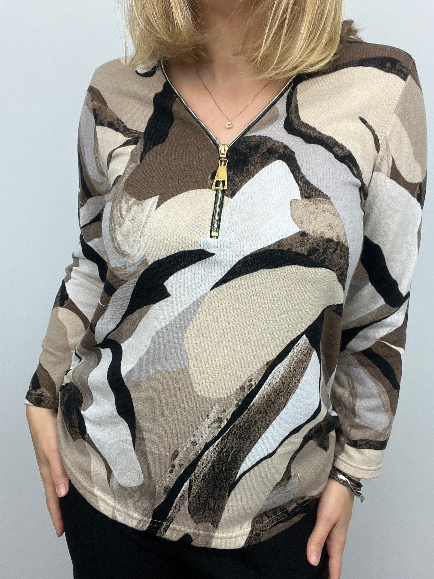 HONEY fine knit zip top