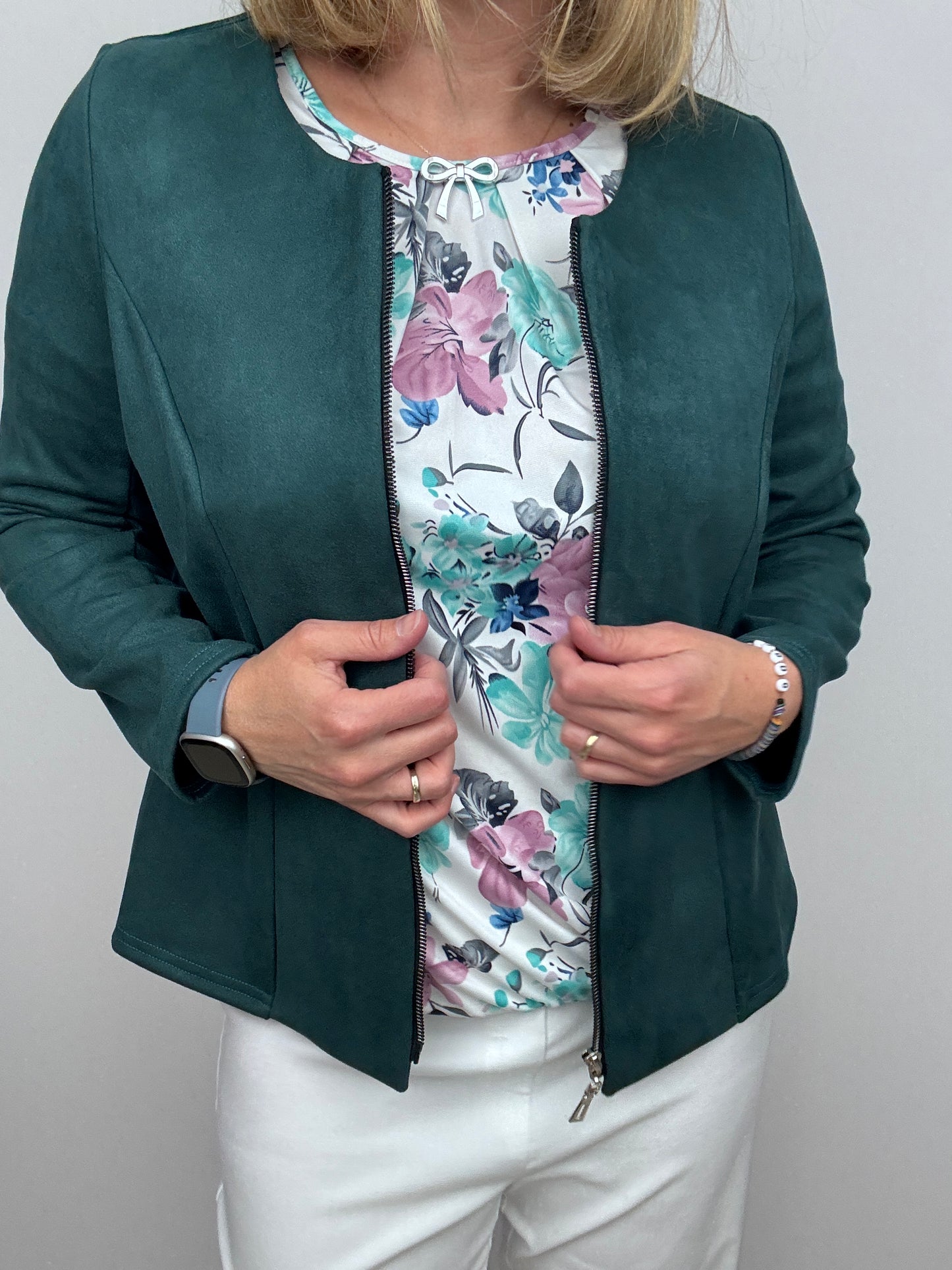 FORTUNE top with gently elasticated hem