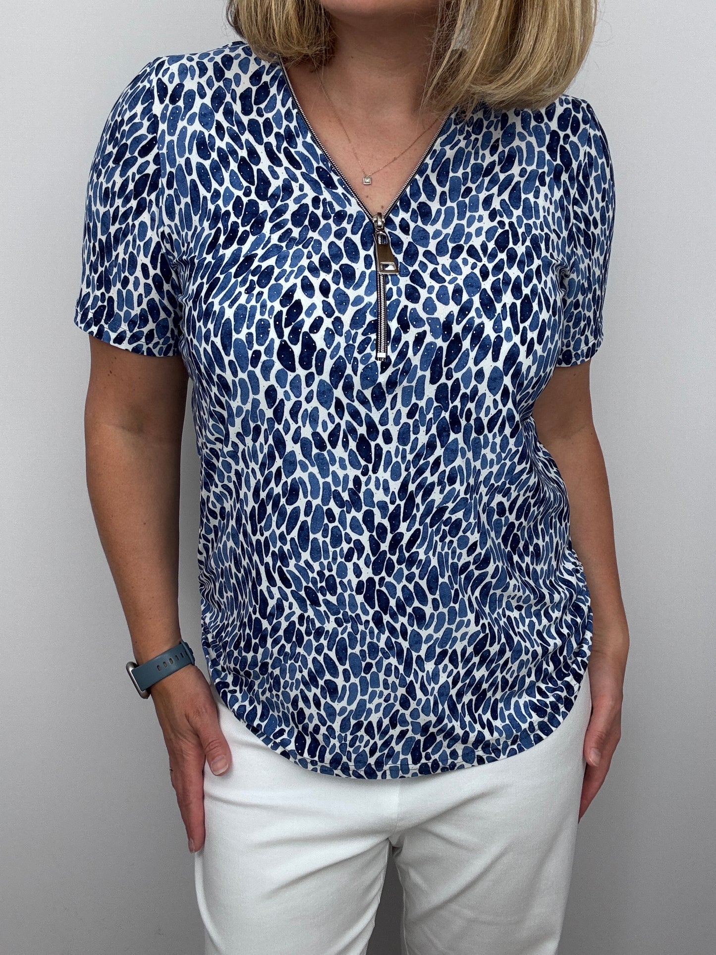 ASTRA short sleeve zip top