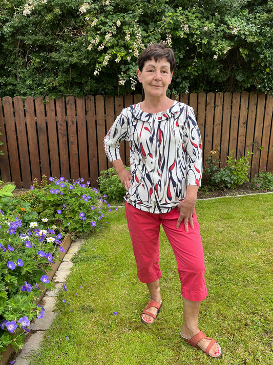SALLY top with single frill neckline