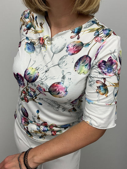 Alicia floral bloom top