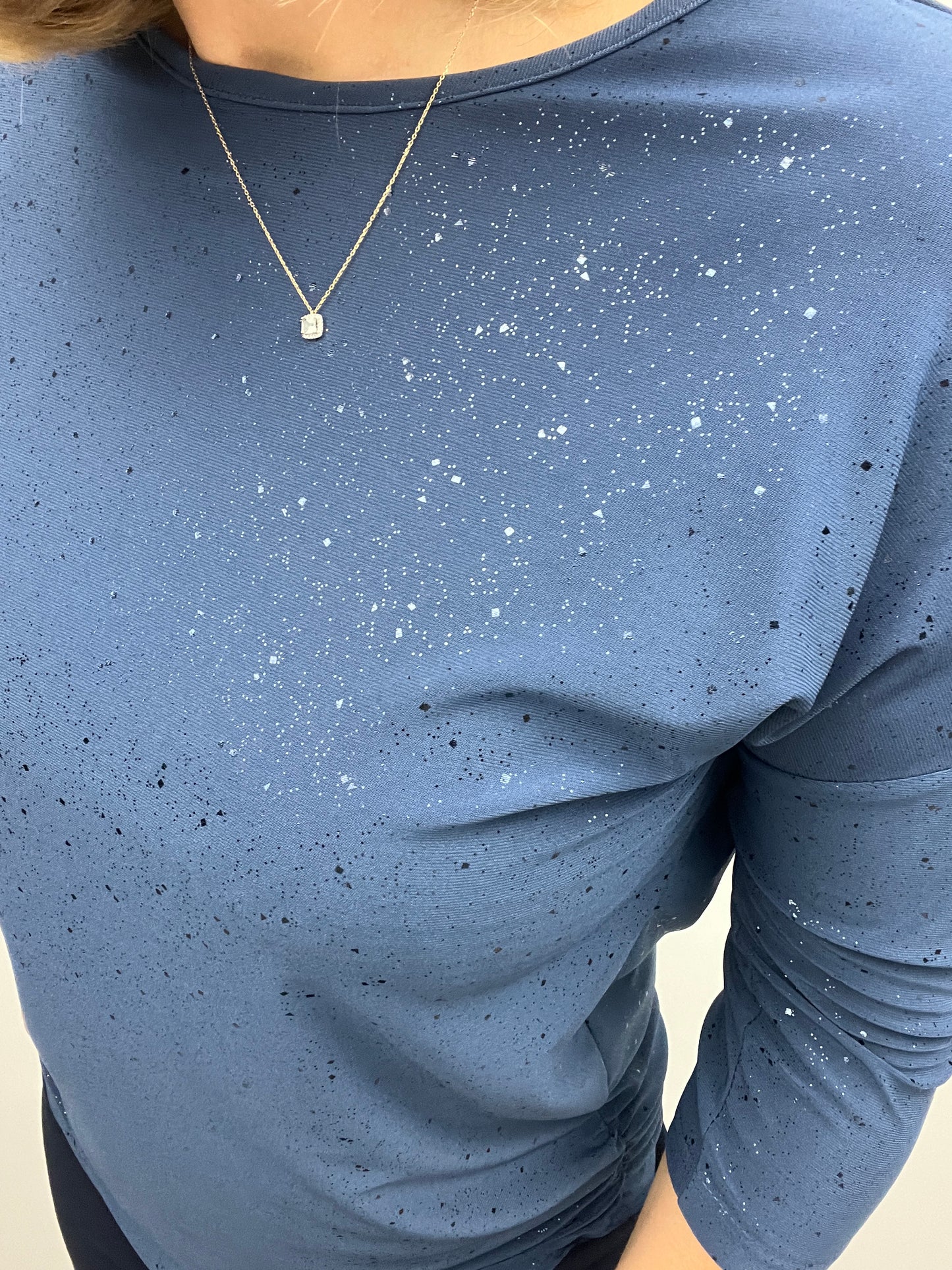 CARRIE festive round neck top