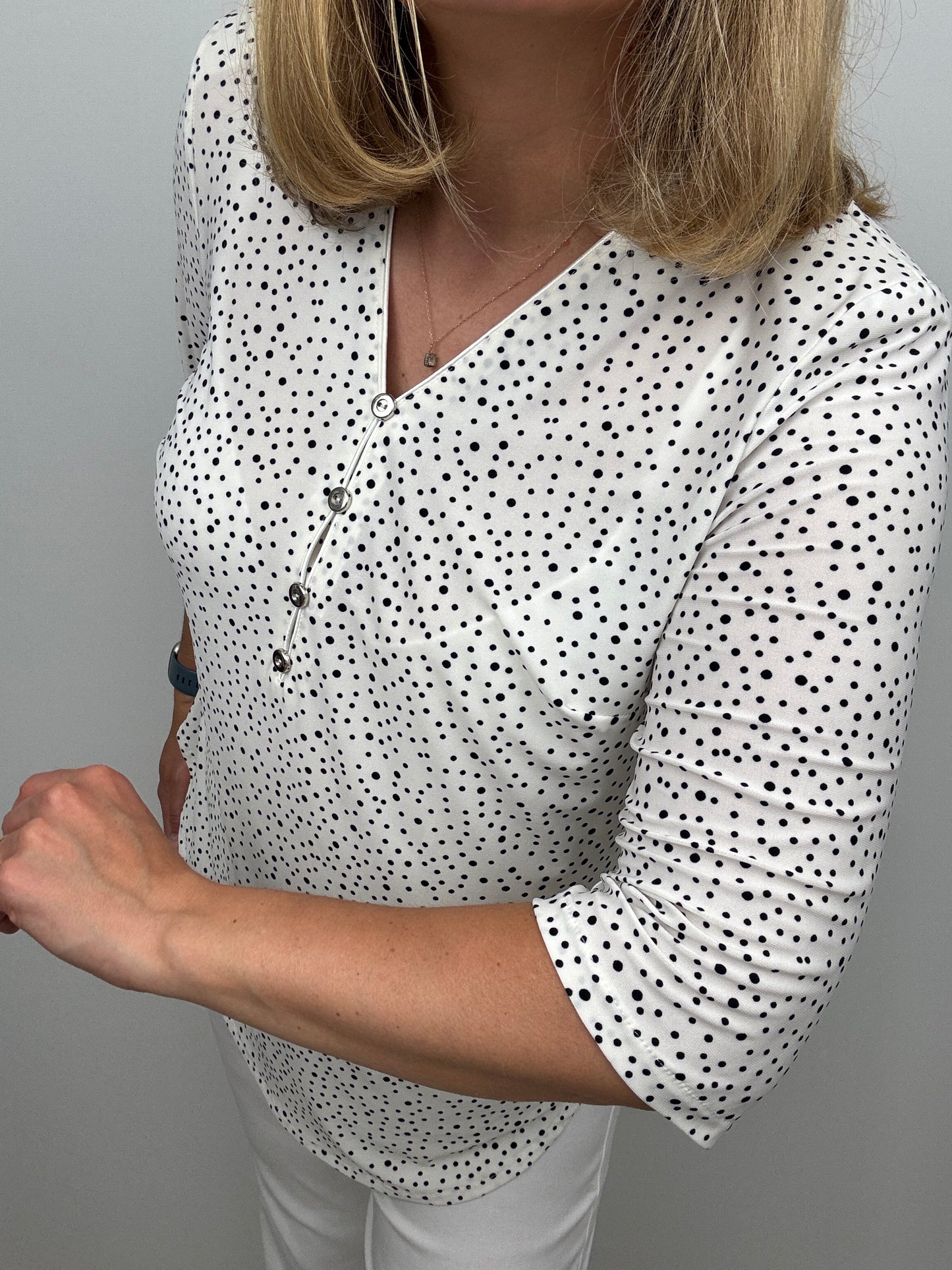 PAULA button-detail V-neck top
