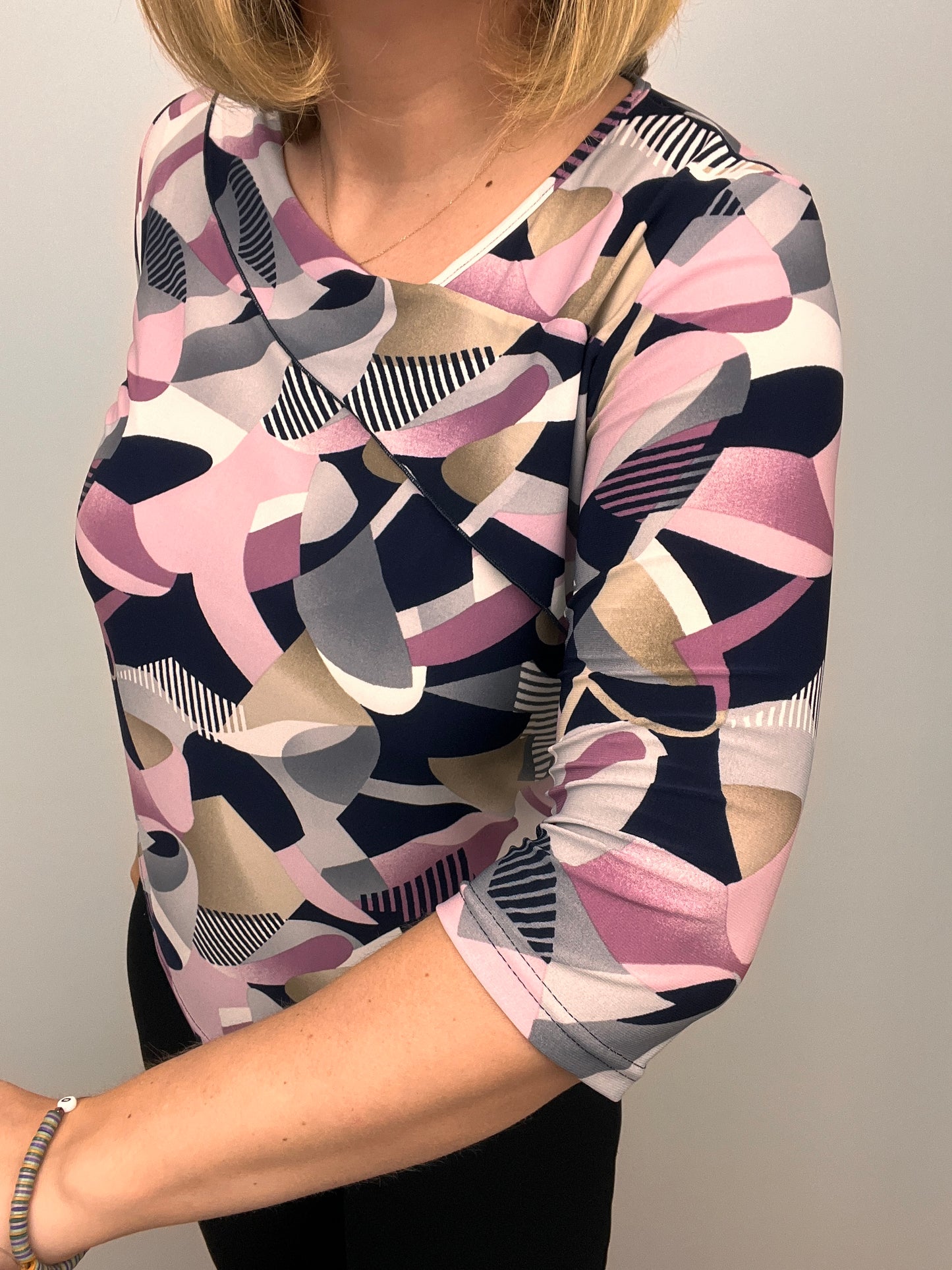 SHERRY top with turndown neckline