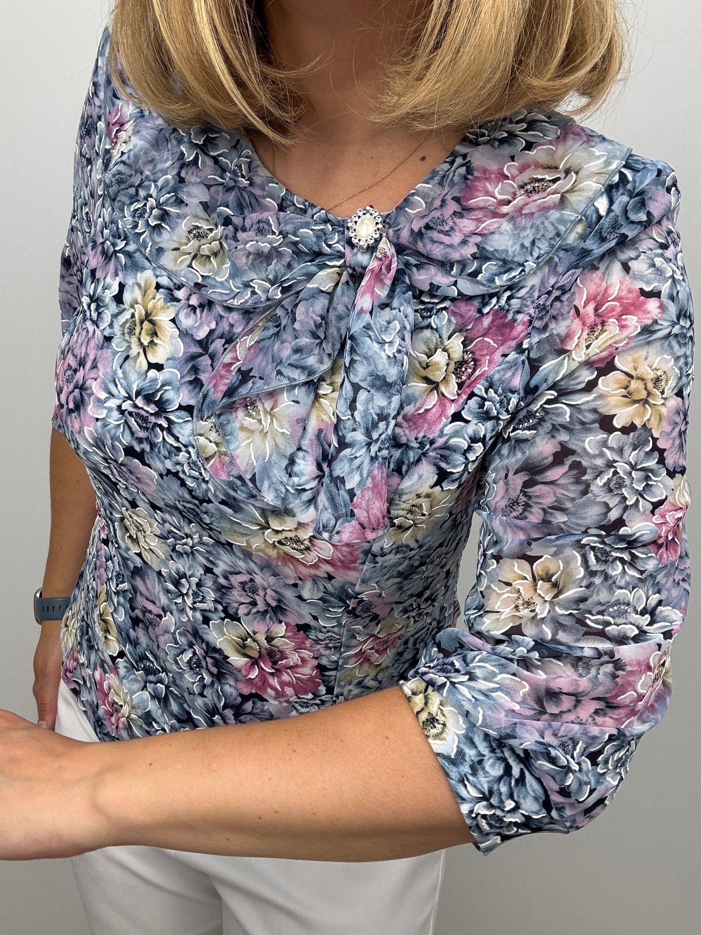 ABBEY top with bow detail at neckline