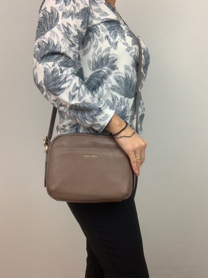 BUDAPEST BROWN - faux leather minimalistic crossbody bag