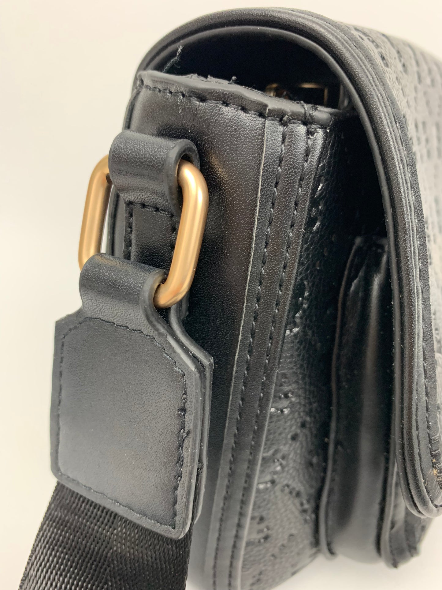 FLORENCE - vegan faux leather crossbody bag with wide strap