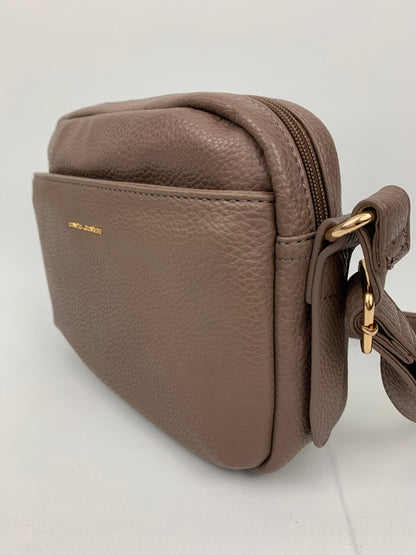 BUDAPEST BROWN - faux leather minimalistic crossbody bag