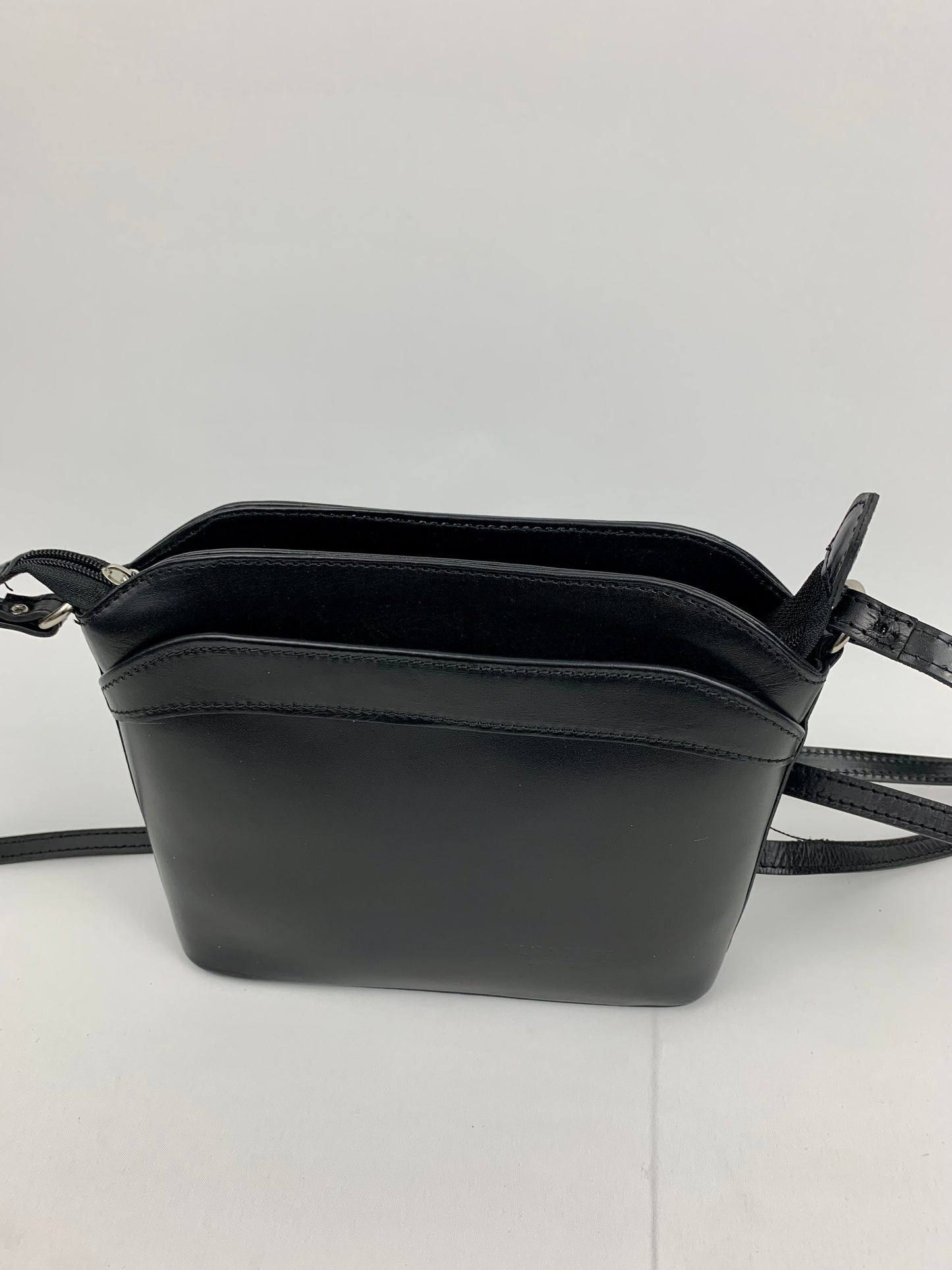 HELSINKI - genuine Italian leather crossbody bag