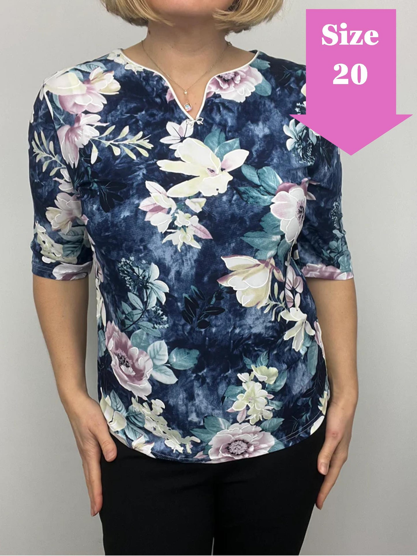 COLETTE Mini v-neck top