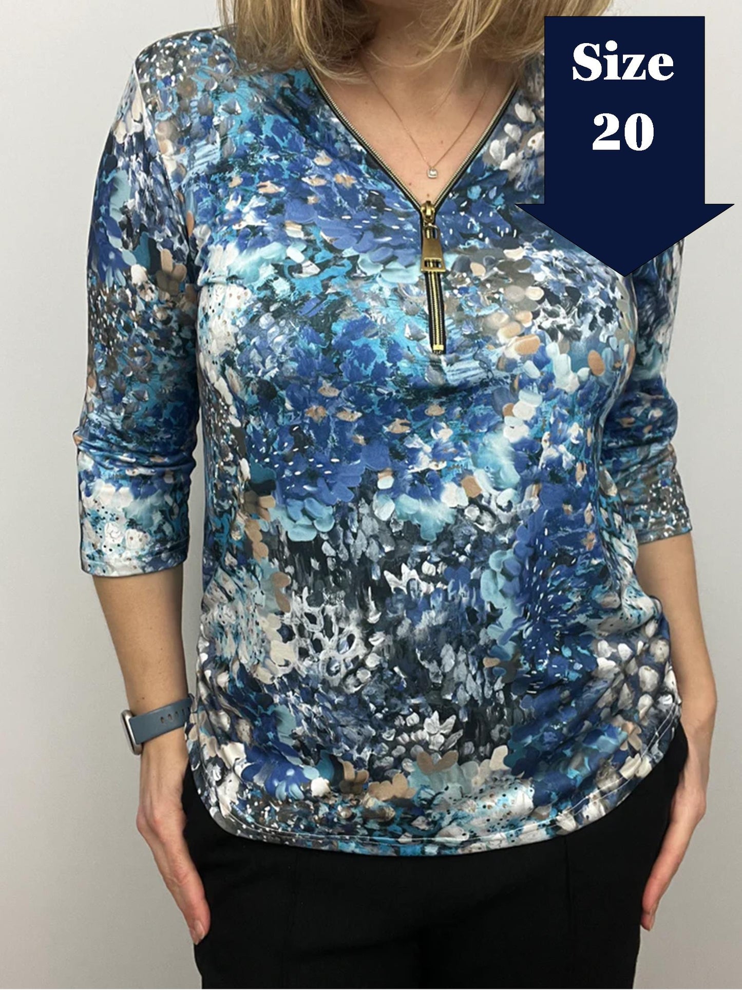 ELSA 3/4 sleeve zip top